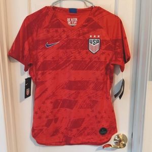 USWNT Jersey - women's medium